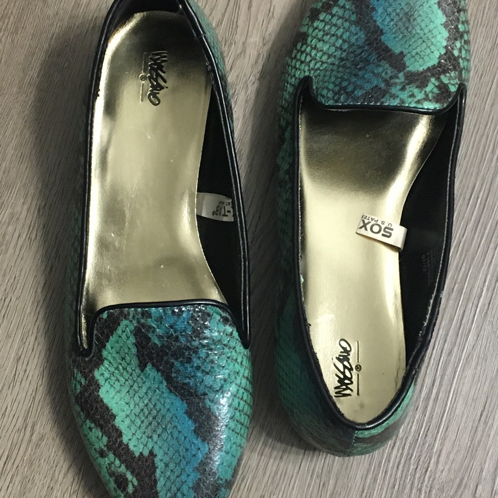 Massimo Green/Blue/Black Snakeskin Women's Loafers Size 6 1/2 - Picture 3 of 9